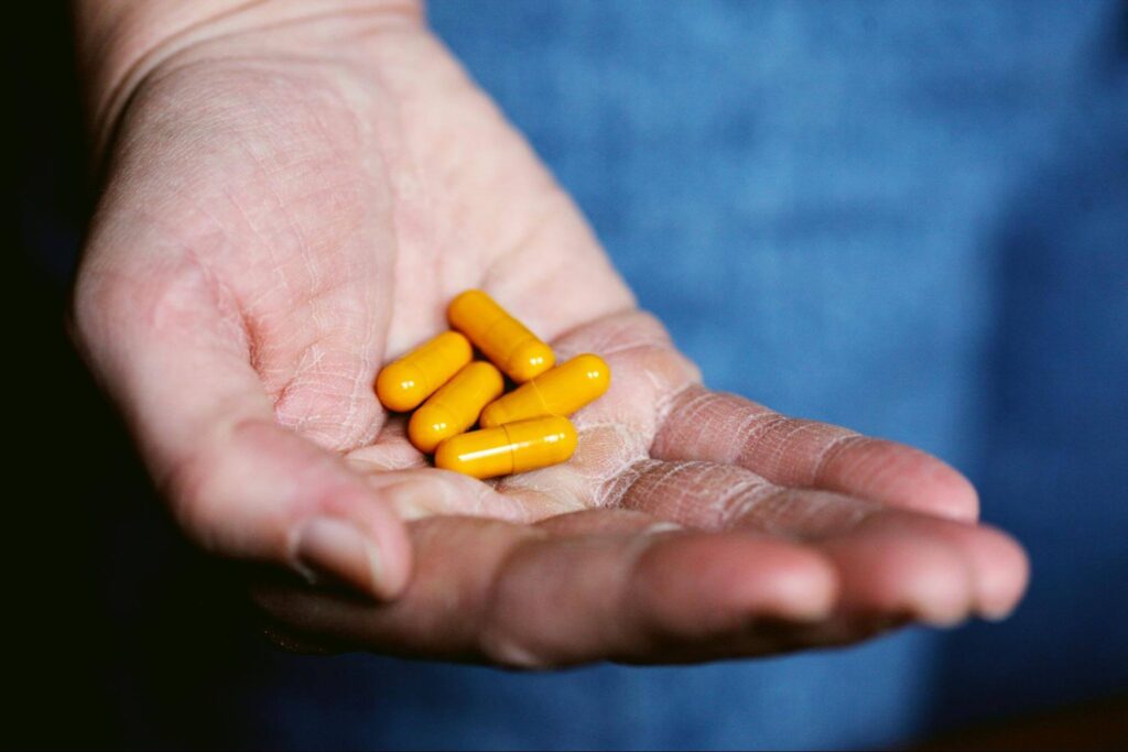 Best 6 Vitamins You Should Take For Your Eyes